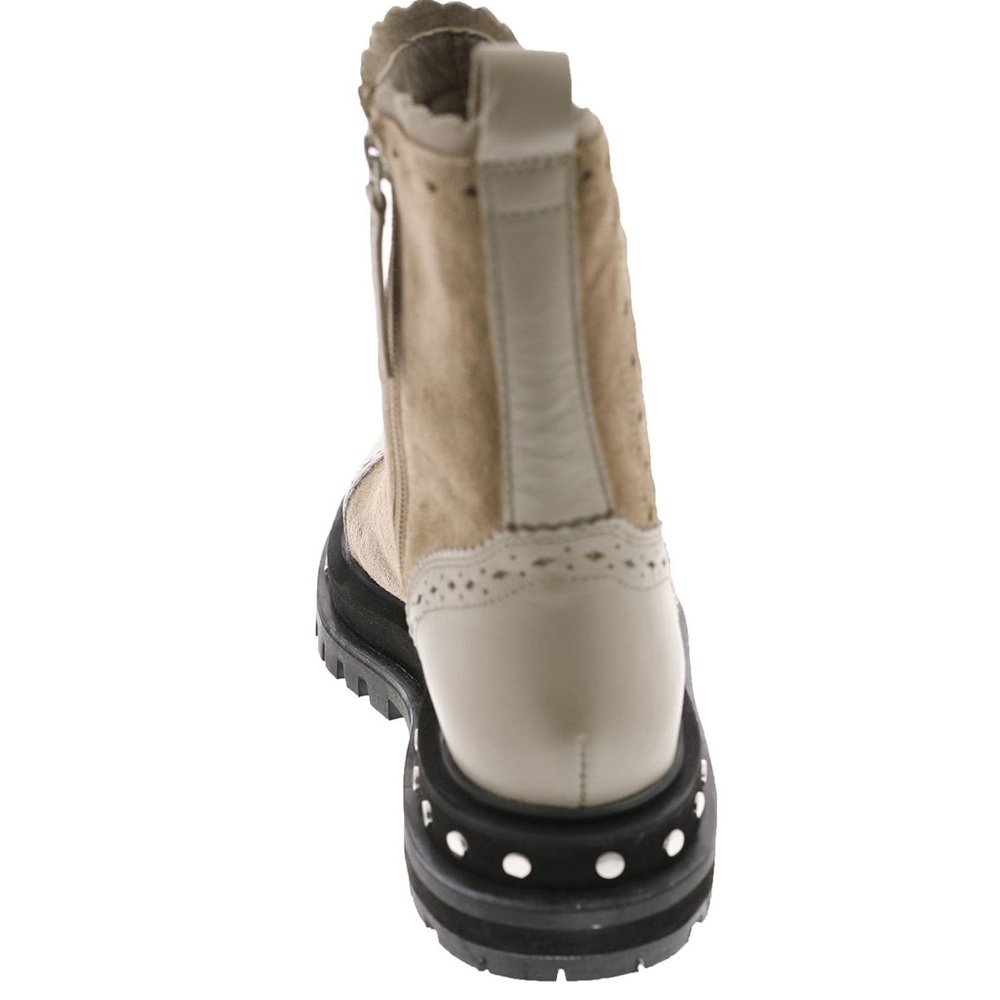 FREE PEOPLE Zip Up Boots Size 8 NWOTS
#revolve - Picture 3 of 5